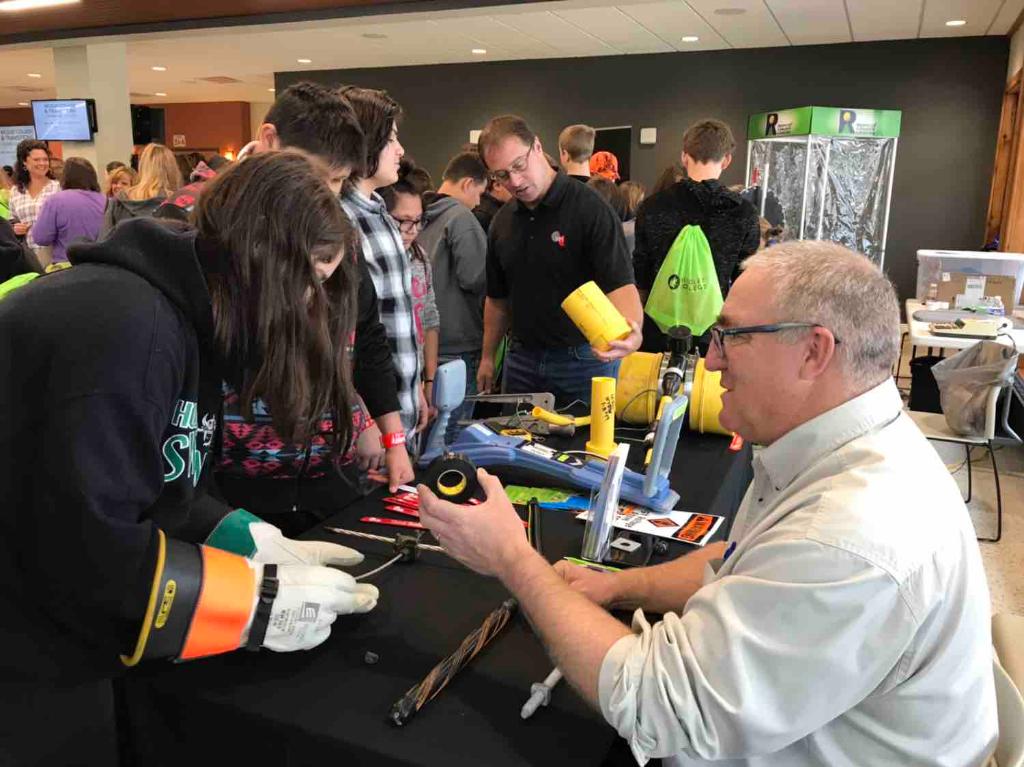 WIPublicService's tweet photo. Today we energized northwoods area 7th grade students @NicoletCollege's 2019 Career Expo. Students were eager to learn about careers in energy while visiting our booth. #GetIntoEnergyWI https://t.co/GcP8fyCkfi