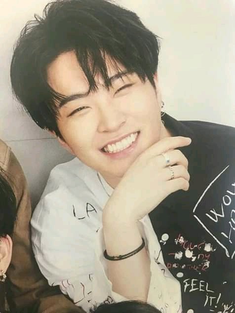 tanigc029's tweet photo. Youngjae oppa nunca dejes de sonreír... @GOT7Official 
#GOT7_SPINNINGTOP #GOT7_BETWEEN_SECURITY_AND_INSECURITY #갓세븐 https://t.co/Ir2CtLreVK