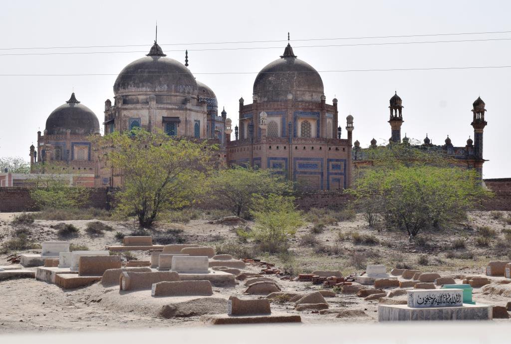 kamranisbest's tweet image. Royal Graveyard #Drawar #Bahawalpur #Punjab #Pakistan