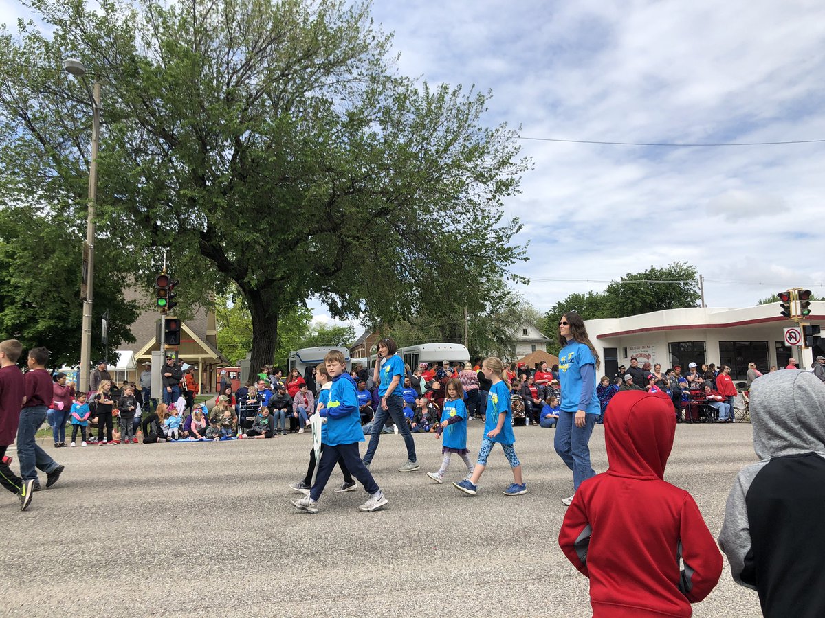 mac_advantage's tweet photo. Junior exec members riding in the #asd2019 parade #25thanniversary https://t.co/xxCUbOnyQ4