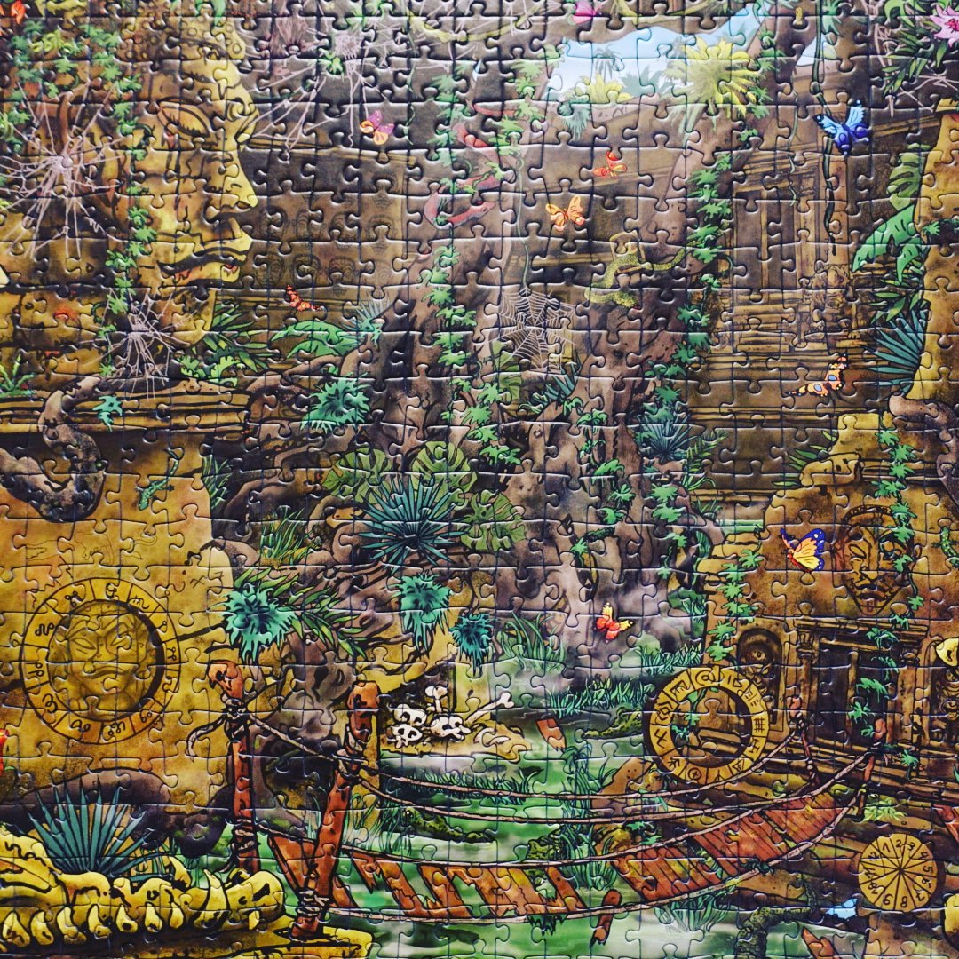 MiMondblume's tweet photo. Ein weiteres #EscapeRoomPuzzle glänzt in seiner Vollendung! #ravensburger #ravensburgerpuzzle #puzzlehobby #puzzle4life #funwithpuzzles #puzzlefan #puzzlejungle #jungle #maya #puzzleadventure #psychomizu @RavensburgerUK https://t.co/2GeXW6PfGW