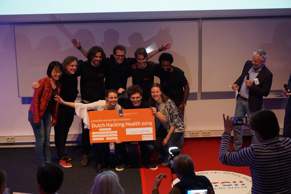 De winnaar van Best Innovation 2019 is: Sleep well, baby uit <a href="/HH_Utrecht/">Hacking Health Utrecht</a> 
Een mooie vermelding aan No beep, better sleep uit Maastricht als runner up!
#DutchHH19 #HackingHealth #winner