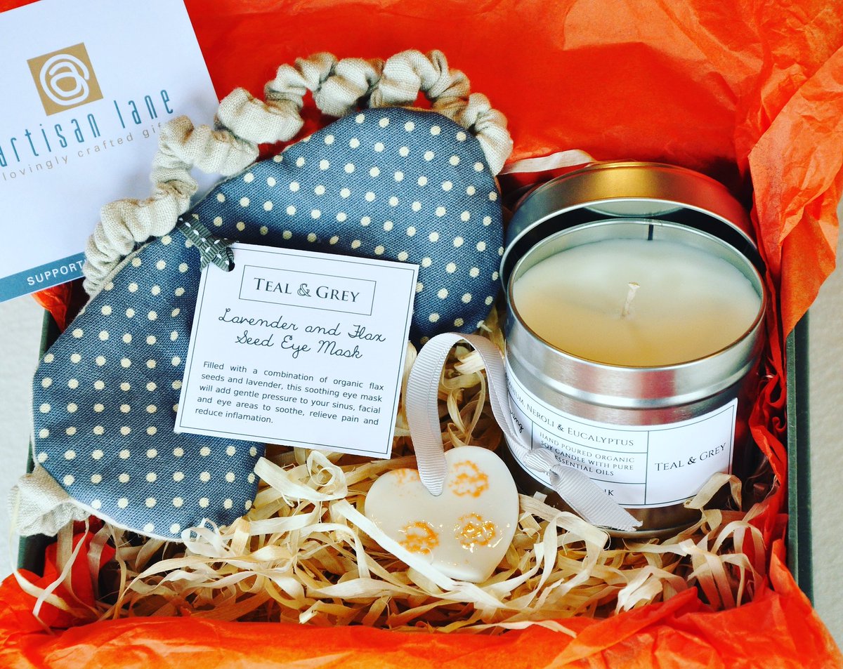 Need some zing?  After a busy week our well-being gifts will get you, or your recipient, energised 🎁 artisanlanegifts.co.uk

#handmade #FridayFeeling #Wellbeing #artisan #shopindie #shopsmall #Londonislovinit #londonislovinit #stortfordhour #Herts #supportsmallbusiness #wnukrt