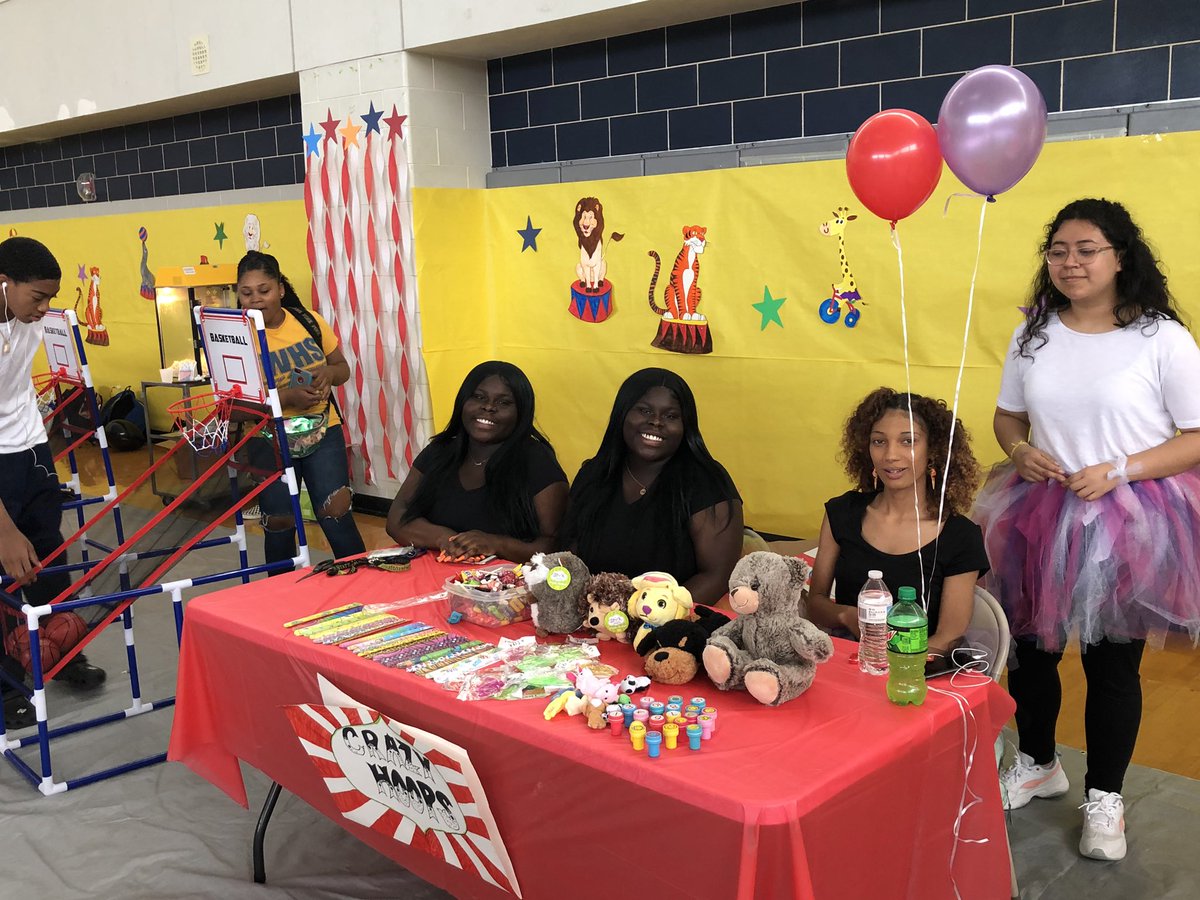 ToniVDupree24's tweet photo. Thanks to East Wake FCCLA and other clubs for a great Children’s Carnival @eastwakehs @ewnths @EastWakeFFA @EastWakeHOSA https://t.co/t5u0BU3d4O