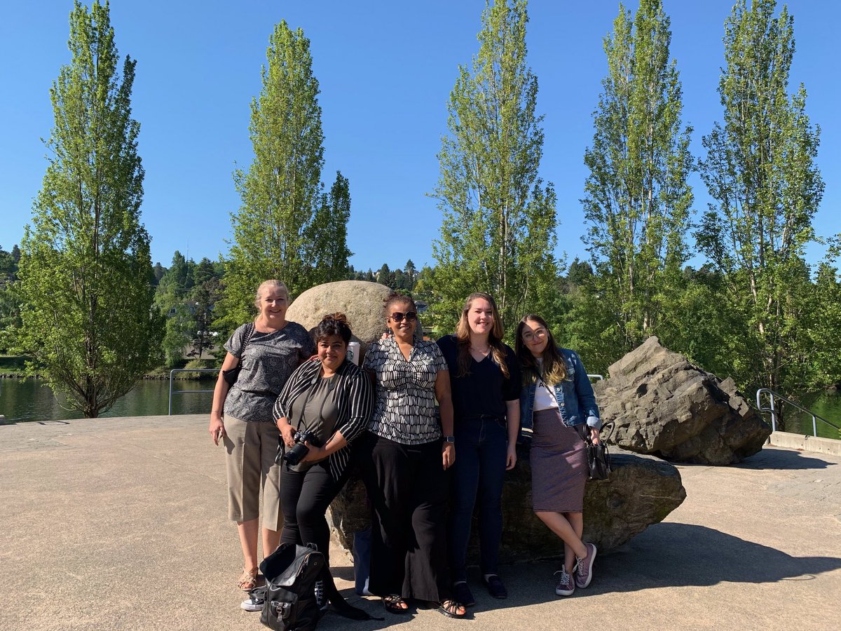 gonzlaur's tweet image. Just got to @Google to meet with a team of women who are gifting us their time to talk about #ux #wocincomputing @faniaeste @njoying @Bibhushanaa