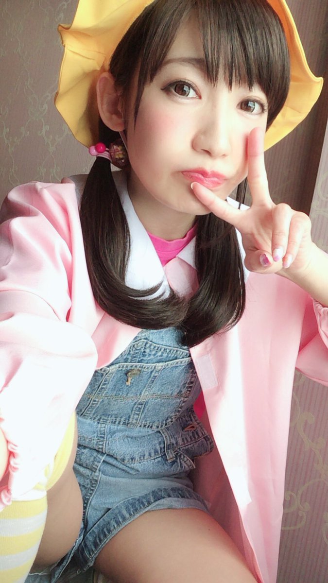 Overalls_Sho's tweet image. 今日お誕生日を迎えたオーバーオール(サロペット)姿の芸能人(5/11)①
#水野きみこ(80年代アイドル)
#近藤真琴(#dela)
#美谷玲実(歌手)
#晴山由梨(釣りドル)