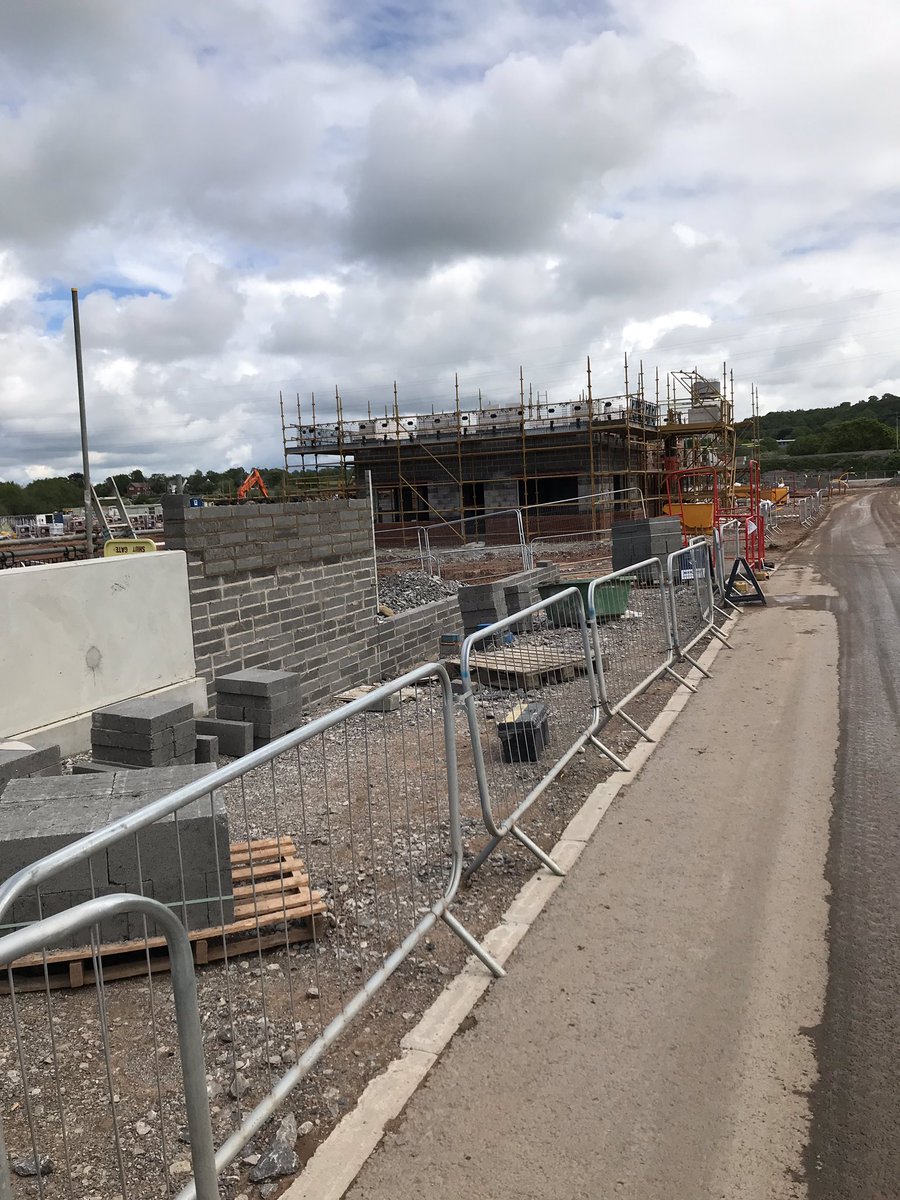 orourke88's tweet photo. Some good progress being made my my lads at SOR Brickwork Ltd. keep up the good work lads #Brickwork #construction #bricklaying https://t.co/sft4FOURST