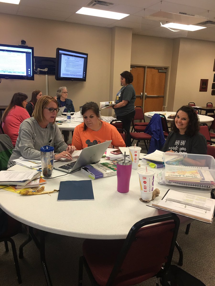 jacksont7's tweet photo. Weakley County K-3 Leadership teams developing pacing guides using Unit Starters https://t.co/ClYY0gQ4p8