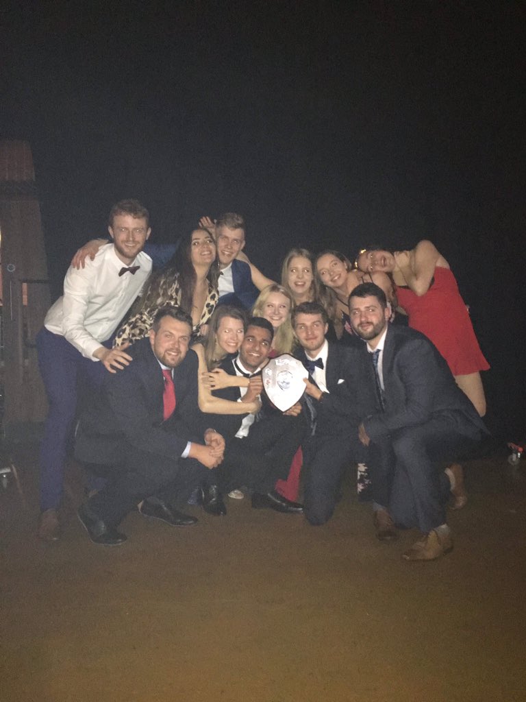 We are pleased to announce that our 1s were crowned Sheffield University Sports Team of the Year 2018/19🏆🏅

Incredible way to round off one of the greatest years in the clubs history for the 1st Team.

Massive thank you to @SportSheffield for awarding us with this award!!💛