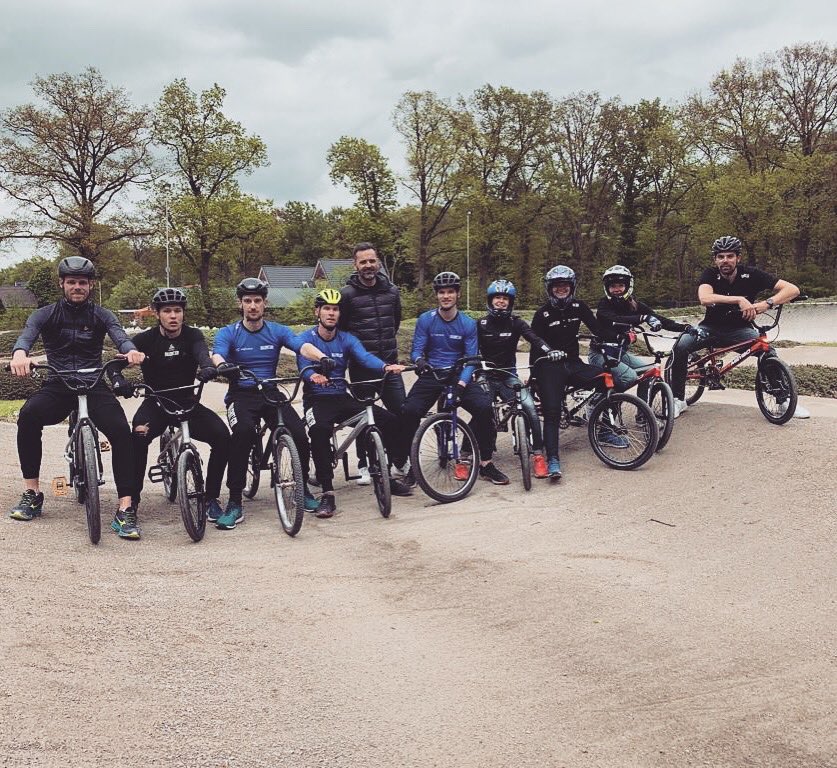 Bedankt <a href="/BasdeBever/">Bas de Bever</a> voor de BMX clinic in Haaksbergen!