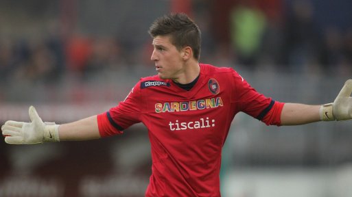 TS_Lounge's tweet photo. Alessio Cragano (24) of Cagliari is a joy to watch. A modern keeper adept with both feet, he has been a standout performer this season, comfortably outperforms his xGA. Slightly more diminutive at 6ft, he is an Italian U21 international and will feature in the senior squad soon. https://t.co/8uGddijDPd