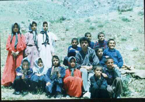 EghbaA's tweet photo. گرامیباد١٩ارديبهشت سالروز شهادت معلم شهيد #فرزاد_كمانگر
وهمراهانش
#شیرین_علمهولی
#فرهاد_وکیلی
#علی_حیدریان

روز معلم گرامیباد🌹 https://t.co/AFt2i65zqW