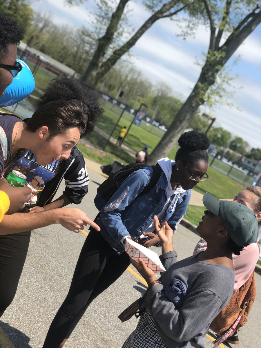 nyit's tweet photo. It may be time for finals, but our students took a little study break to enjoy #NYITMayfest. https://t.co/eIkDBy9wJA https://t.co/cSDAAZOcBm