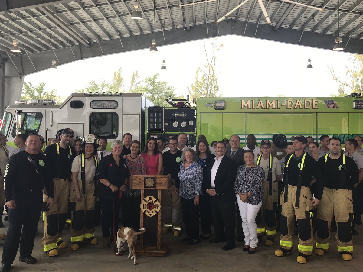 JosePepeDiaz305's tweet image. I am so proud to support our Miami-Dade Firefighters and welcome the new law that provides benefits to firefighters battling with cancer. #OurCounty #mdfr #Local1403
