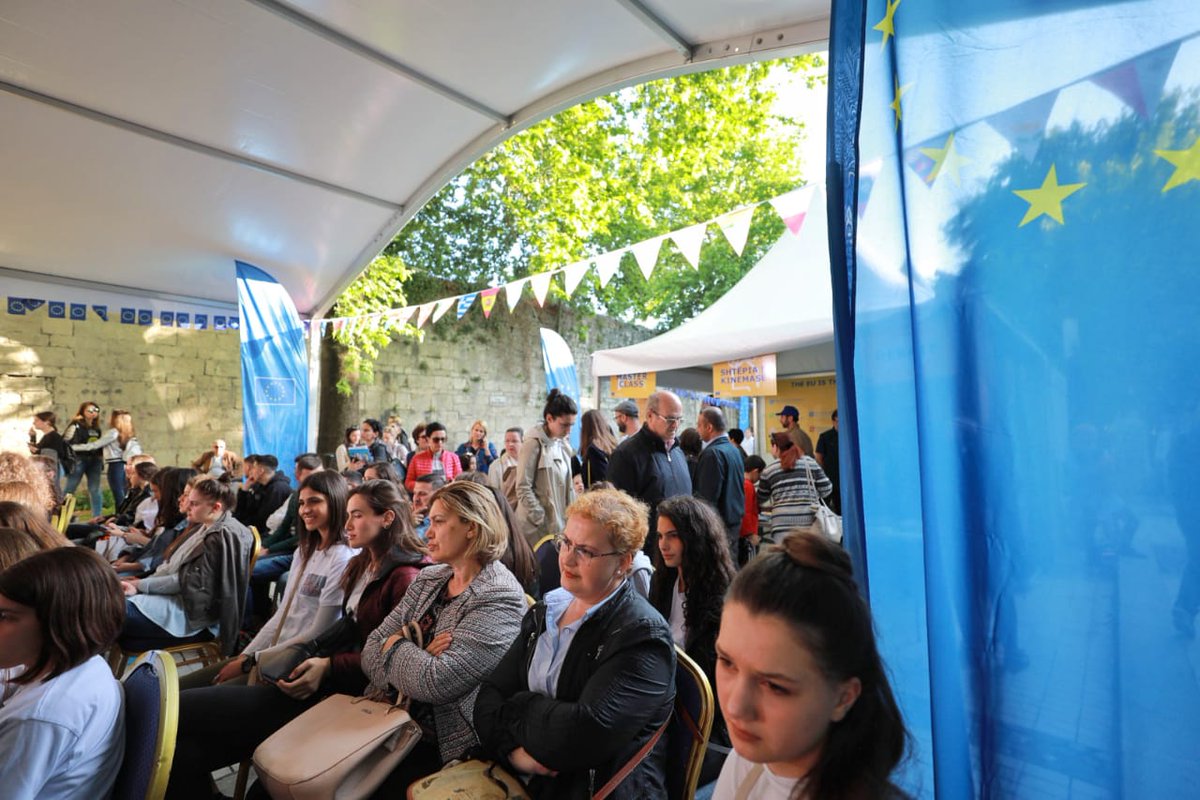 EUinAlbania's tweet photo. Ambassadors of Czech Republic, Slovenia and Poland sharing with the Albanian audience what it means to be an EU Member State after 15 years of membership. What changed in the lives of their citizens? Joins us at the EU Village to learn more. #EuropeWeek2019 https://t.co/sircvEayr1