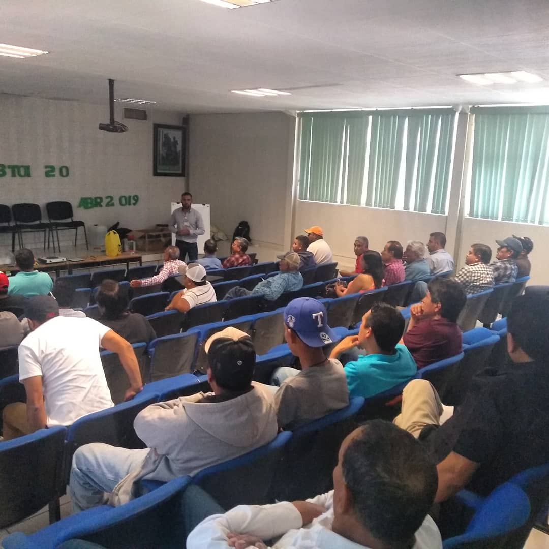 Realización del curso-taller denominado "Situación actual de la varroasis en Zacatecas - diagnóstico y control" impartido por personal del CEFOPP en instalaciones del CBTa 20, de Río Grande, Zacatecas, dirigido a apicultores  del DDR de Río Grande.