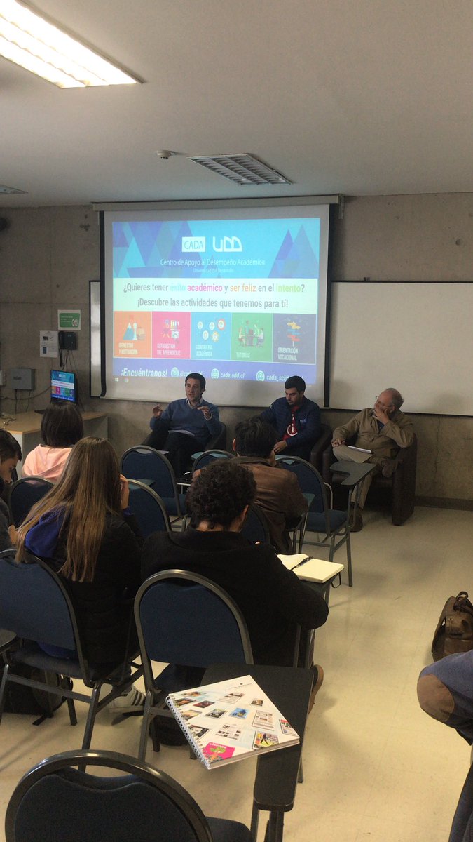 DaeUdd's tweet image. Desafío i #ChileCheck con debate parlamentario con @tomashirsch y @GmoRamirez #SemanaiUDD @UDD_cl