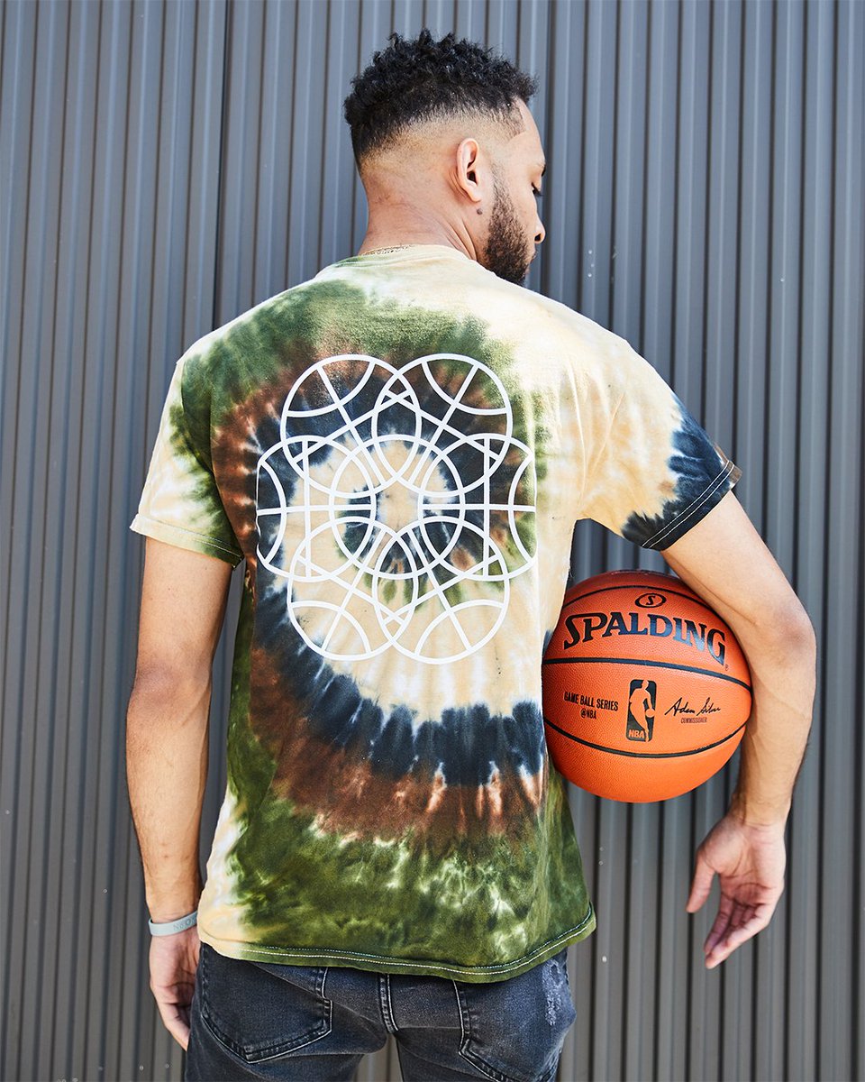 SLAMonline's tweet photo. #CamoCool.
Our camo tie-dye tee just dropped β‘οΈΒ https://t.co/tqoHxfdT3Y https://t.co/DDLJxYnhTL