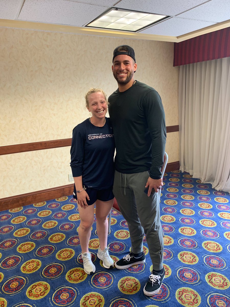 UCTVSports's tweet photo. More pictures @UConnSoftball meeting @GeorgeSpringer yesterday! 

The Huskies are waiting for tumultuous weather to pass before play resumes at the AAC Tournament in Houston! #BleedBlue https://t.co/eb6eKjm97m