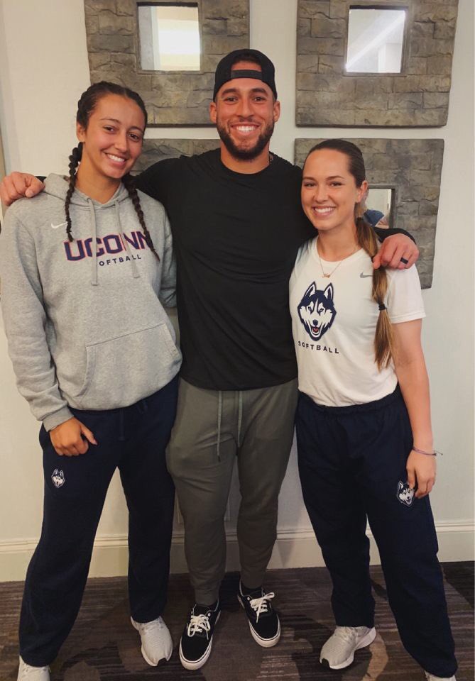 UCTVSports's tweet photo. More pictures @UConnSoftball meeting @GeorgeSpringer yesterday! 

The Huskies are waiting for tumultuous weather to pass before play resumes at the AAC Tournament in Houston! #BleedBlue https://t.co/eb6eKjm97m