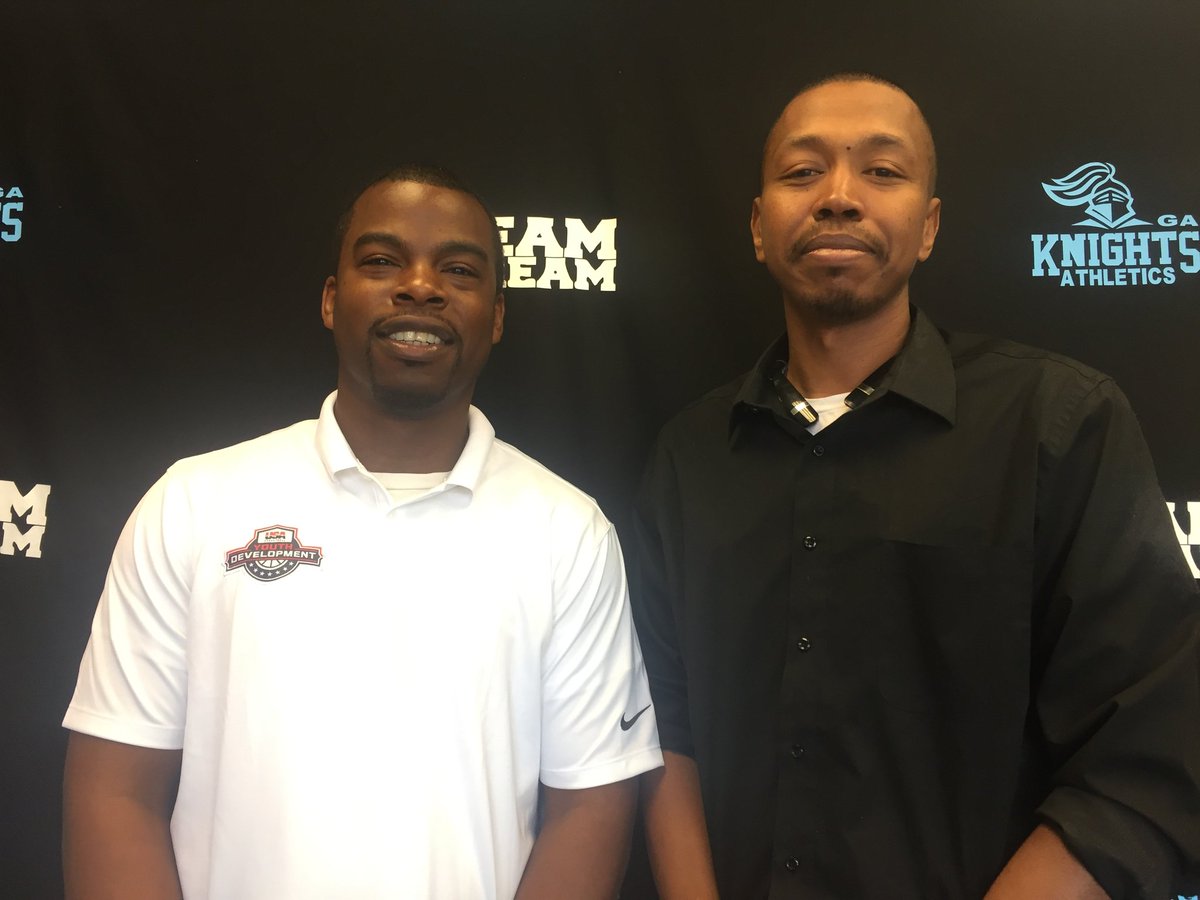 CoachR_Barnes's tweet photo. I'm pleased to welcome Associate Head Coach @COACH_C_Houlder an Assistant Coach @CoachJayBee to the  Georgia Knights Prep Academy Men's Basketball staff. https://t.co/ywZd6tdCO1