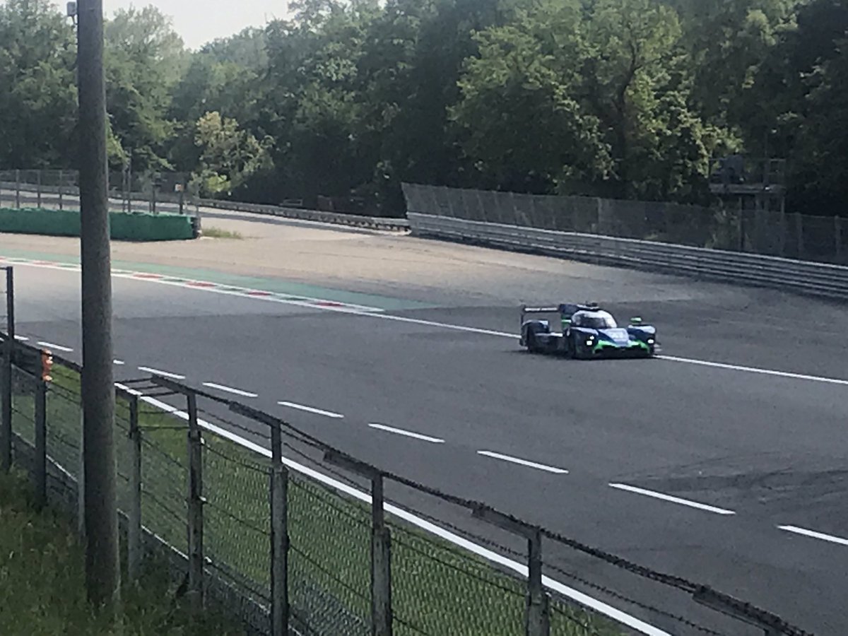 Monza was good. Here be where the old banking can be seen in the background of the exit of the parabolica onto the main straight. Afternoon bronze driver session in play.