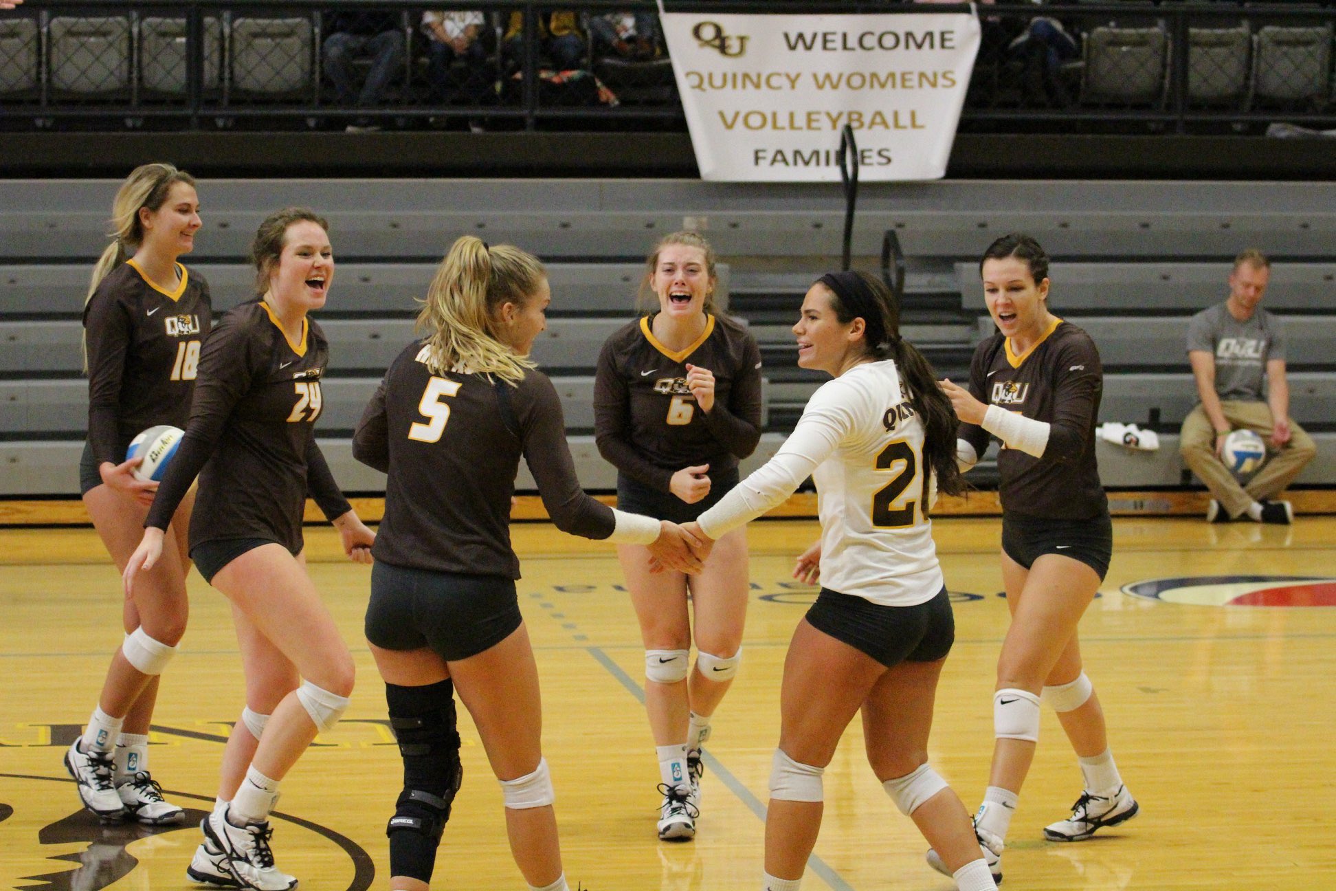 Quincy Women's VBall on Twitter "When the whole sQUad crushes finals