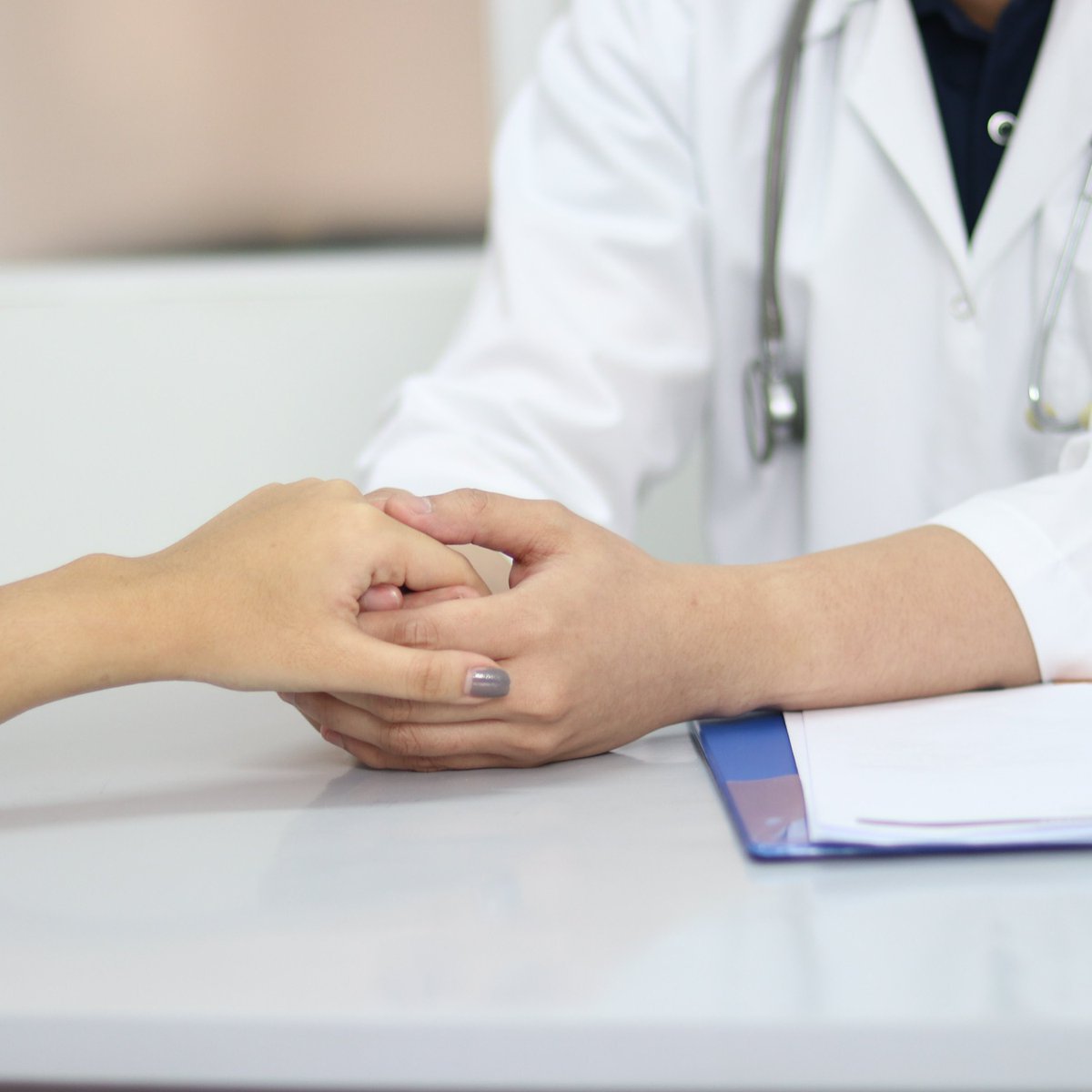 holistiko's tweet photo. Una buena opción de regalos para el Día de las Madres ❤️ es regular un check up médico, de esta manera podrás brindarle a tu mamá o pareja, un obsequio de gran ayuda para ellas y su salud ☝️😉. #Mom #Salud #Mamá #Medicina #CheckUp https://t.co/ureF1e8z9p