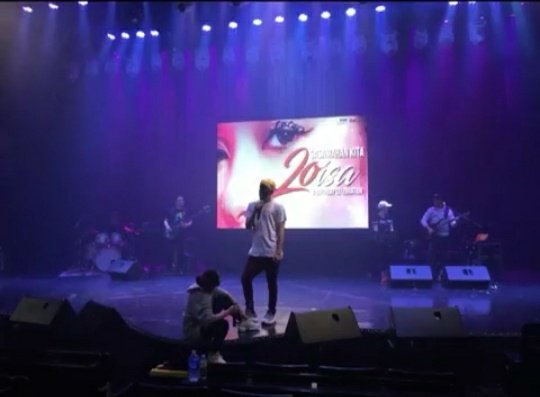 LumambasMerah's tweet photo. Solid Talaga Kayong Dalawa sa Puso namen @iamAndalioLoisa @iamr2alonte Congratulations Bebe So Proud of You 😘

#SasamahanKitaLoisa https://t.co/wG6NJI21na