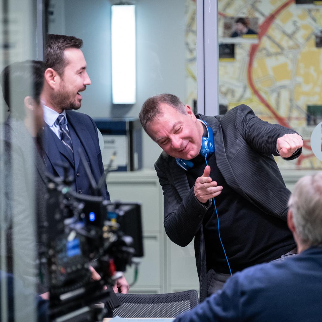 Line_of_duty's tweet image. It may have been one of the most intense interrogation scenes yet, but in reality we're all smiles at AC-12. Head over to our Instagram and Facebook stories now for a recap of the #LineOfDuty series 5 finale.