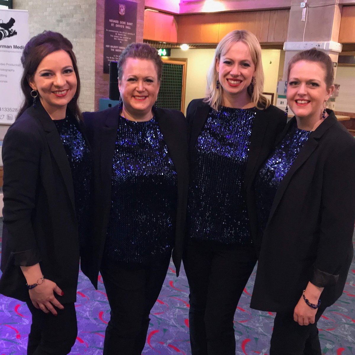 4firebirds's tweet photo. Feeling rather pleased with ourselves having just performed our set at the SAI Region 31 Quartet Contest. 💃💃💃💃@AlexBowenCM @BelindaJane1210 #31at20 https://t.co/pQDWgU5bhy