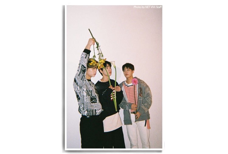 : Fuji Superia Premium 400 or fujic200But i second to superia premium bcs of purple tint on the photos (i might be wrong since they used flash for these pics) #NCT카메라  #fujicolor  #johnny  #doyoung  #taeil  #nct127  #35mm