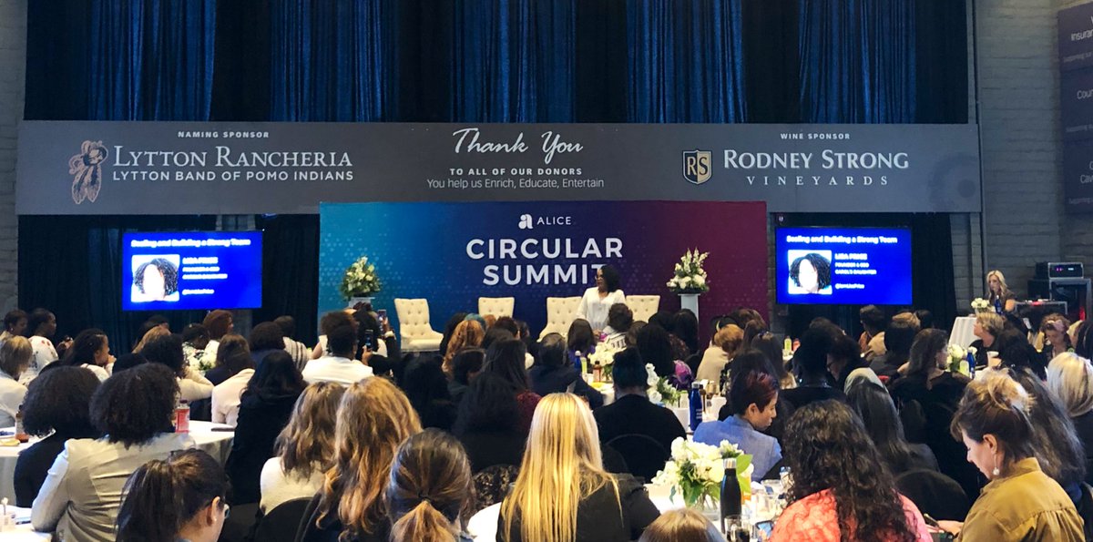 <a href="/IAmLisaPrice/">Lisa Price</a>:
“Be Prepared, Be Tenacious! 
When you ask for advice”

Audience member:

“I’d like to ask for 5min of your time 1:1 - I’m prepared!”

Advice is immediately translated into action at #circularsummit.

What a great event - thank you <a href="/HelloAlice/">Hello Alice</a> team.

#mentoring