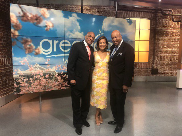 WeAreLCB's tweet photo. With our friends on the sets of DMV Soundcheck @wusa9 #TonyTrucks and #ChefIrvine https://t.co/s6CePvJnbL