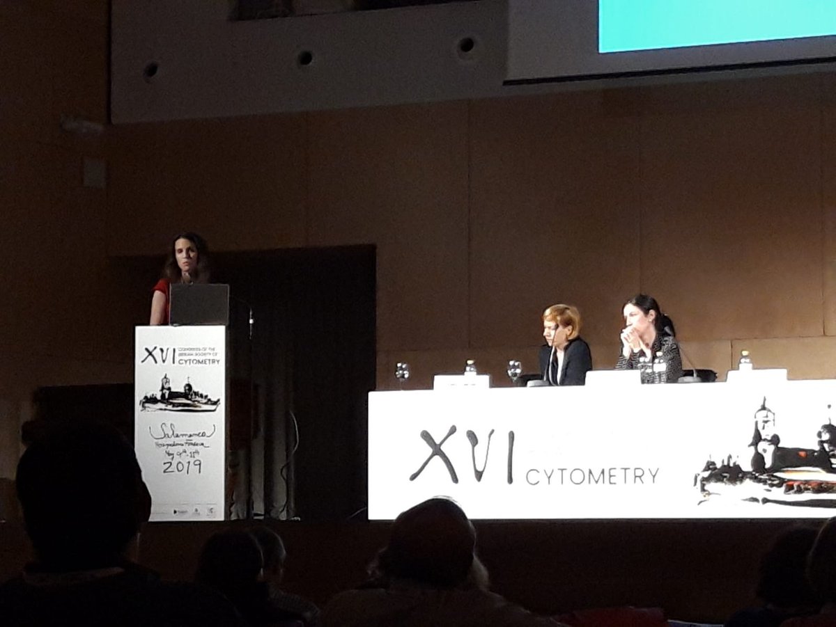 HematoCAUSA's tweet photo. Ana Yeguas Bermejo @AnaYB2 @HematoCAUSA Exponiendo un caso ilustrativo de la dificultad en el seguimiento de la MRD en LLA B tras inmuniterapia #ALL #LLA #SIC2019 #FlowCytometry https://t.co/SlAGsSdnIS