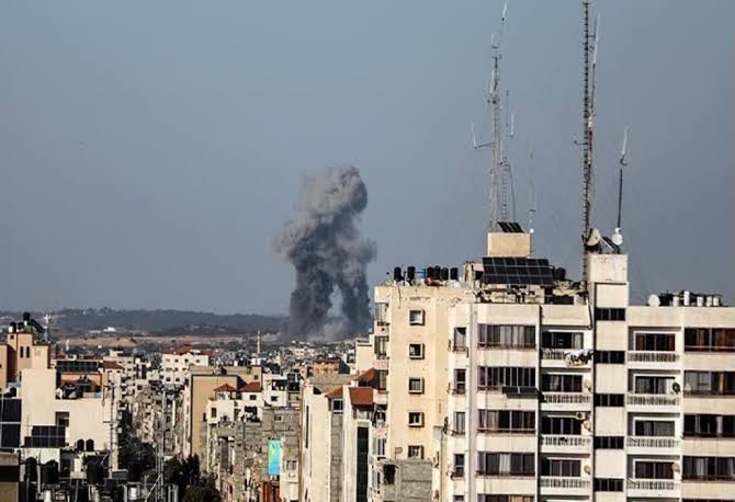 SamimSaid's tweet image. نړۍ
ښایي ۲۰۰۰ هغه فلسطینیان د بدن غړي له لاسه ورکړي چې د اسرایلو لخوا په جګړو کې ویشتل دي.
دا د یوې لوې بشري قوې له کاره لویدل دي.