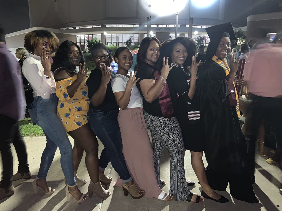 LambdaSquared's tweet photo. Three of our sisters graduated from THE Texas A&amp;M University on yesterday !! They have really worked hard and have been a great asset to this chapter! Continue to strive for excellence because your future is bright! 💛💙 https://t.co/KjwMWuotYl