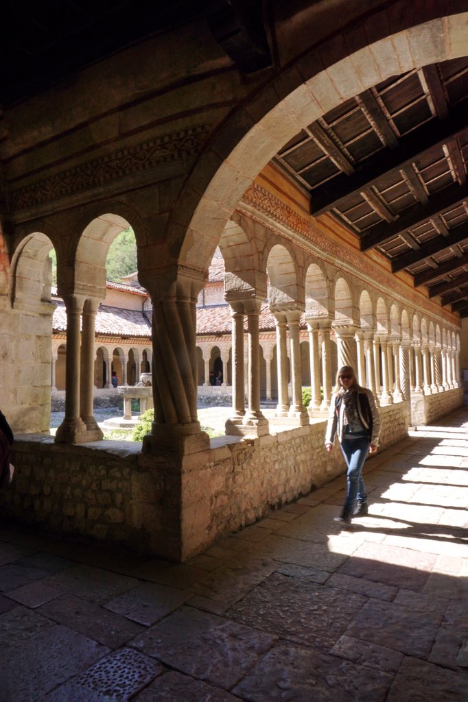 nensico's tweet photo. Vigneti tra Rive, Borghi e Abbazie: qui nasce il #ProseccoSuperioreDOCG tra paesaggi da cartolina che meriterebbero il riconoscimento dell’ #Unesco #valdobbiadene #follina  #veneto https://t.co/NPA6ZAI4CY https://t.co/0BoSRaiVnW