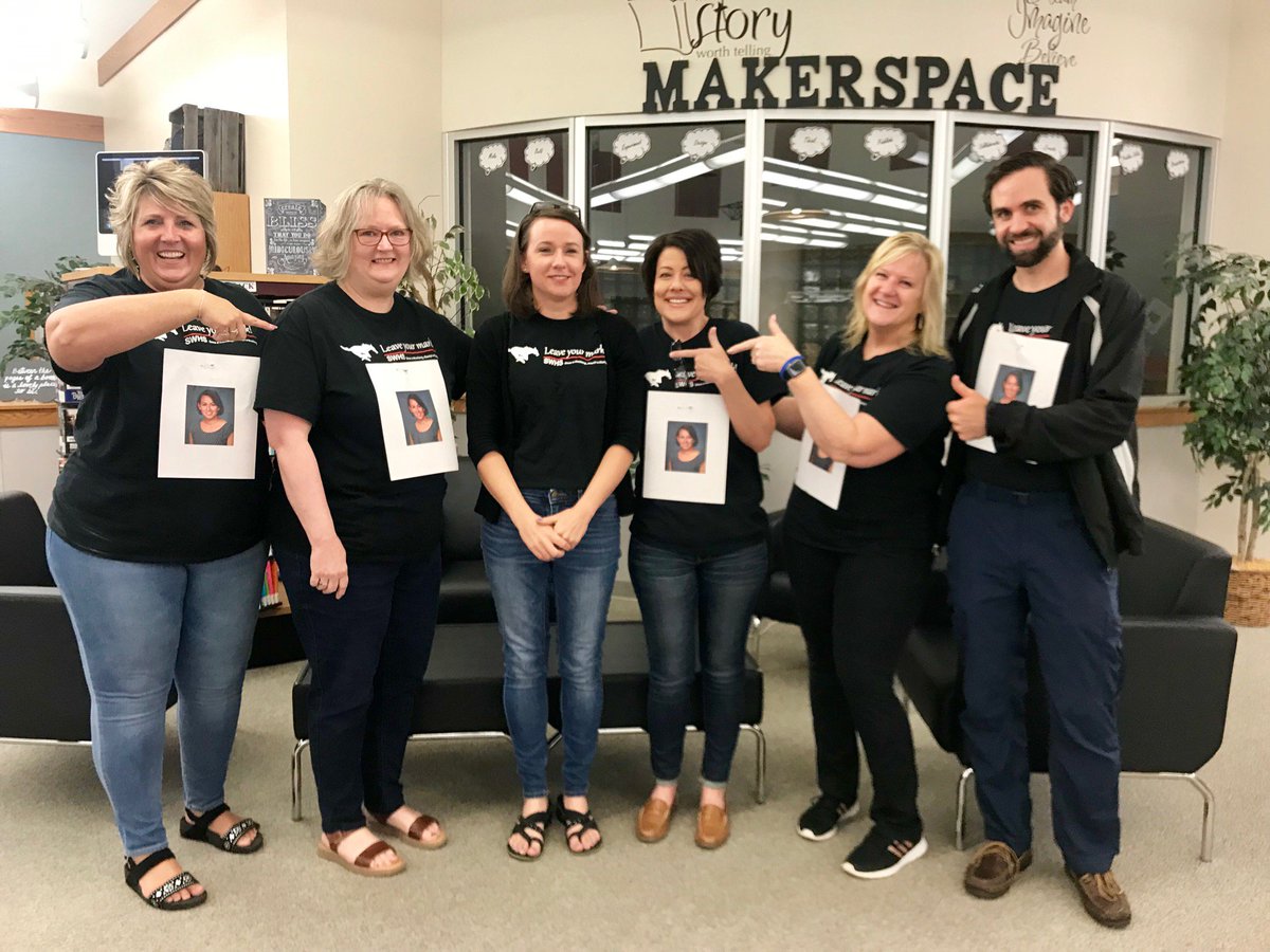 SWHS_Counseling's tweet image. Congratulations to our very own School Counselor, Mrs. Berkebile for winning the 2019 Educator of the Year Award for South Western High School! #swexcellence #swhsmustangs #schoolcounselor #asca