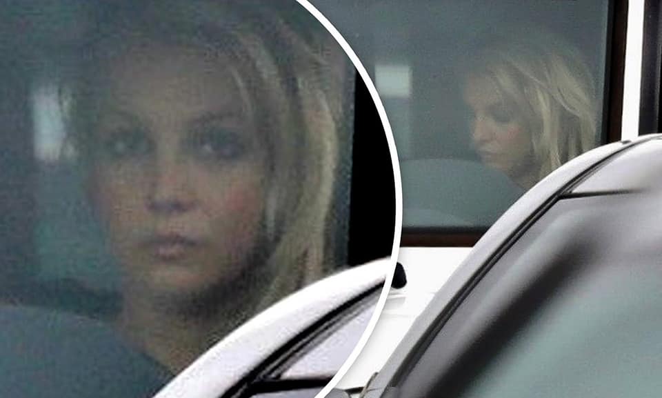 Britney driving alone (without guards) todaypic.twitter.com/eYIcNgpQ9A.