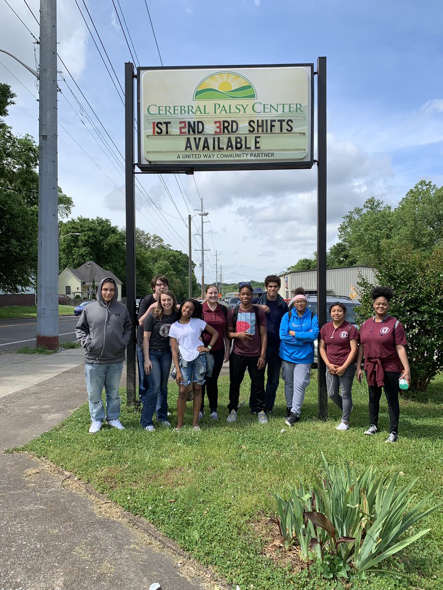 MsSturgill_FHS's tweet photo. Great time at the CP Center on Woodland! Students asked when they could come back! We love our community! #FultonFamily #FultonGivesBack https://t.co/edy3mcAPRM