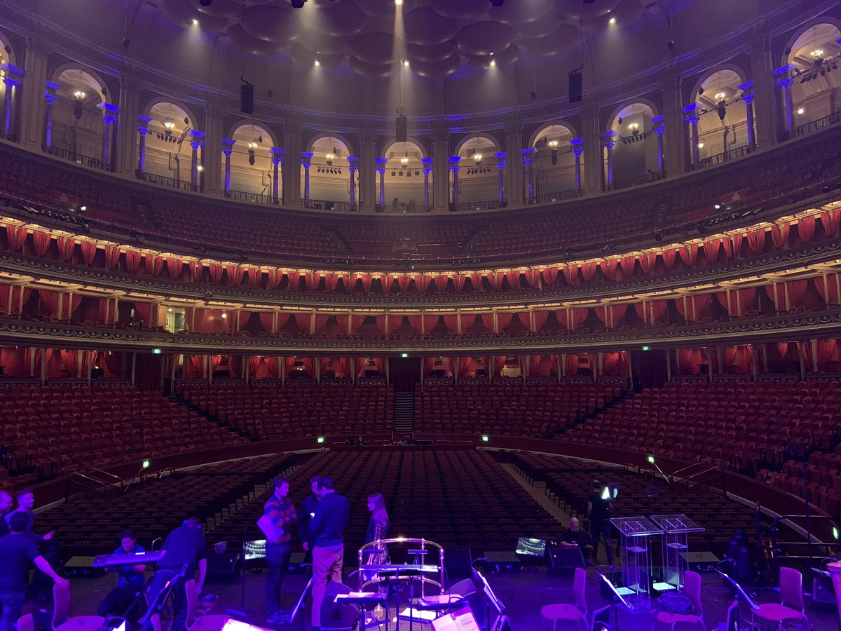 patrick_clive_'s tweet photo. I still can’t quite believe that thousands of people will be sat in those seats 😱😱 #MountviewLDN  #MagicAtTheMusicals https://t.co/yFSPek6WAB
