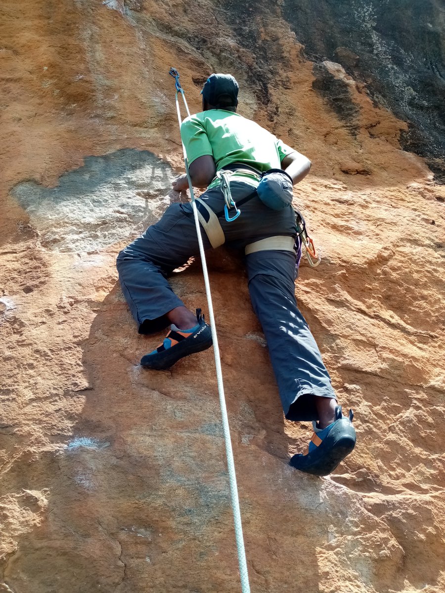 Samclimb254's tweet photo. "I don't want to Climb hard, I want to climb easily. It should of course be hard but it should look easy."...Arnold
#verticallife
#verticallifekenya
#nemesis
#rockclimbing https://t.co/zxiIuxPaVN