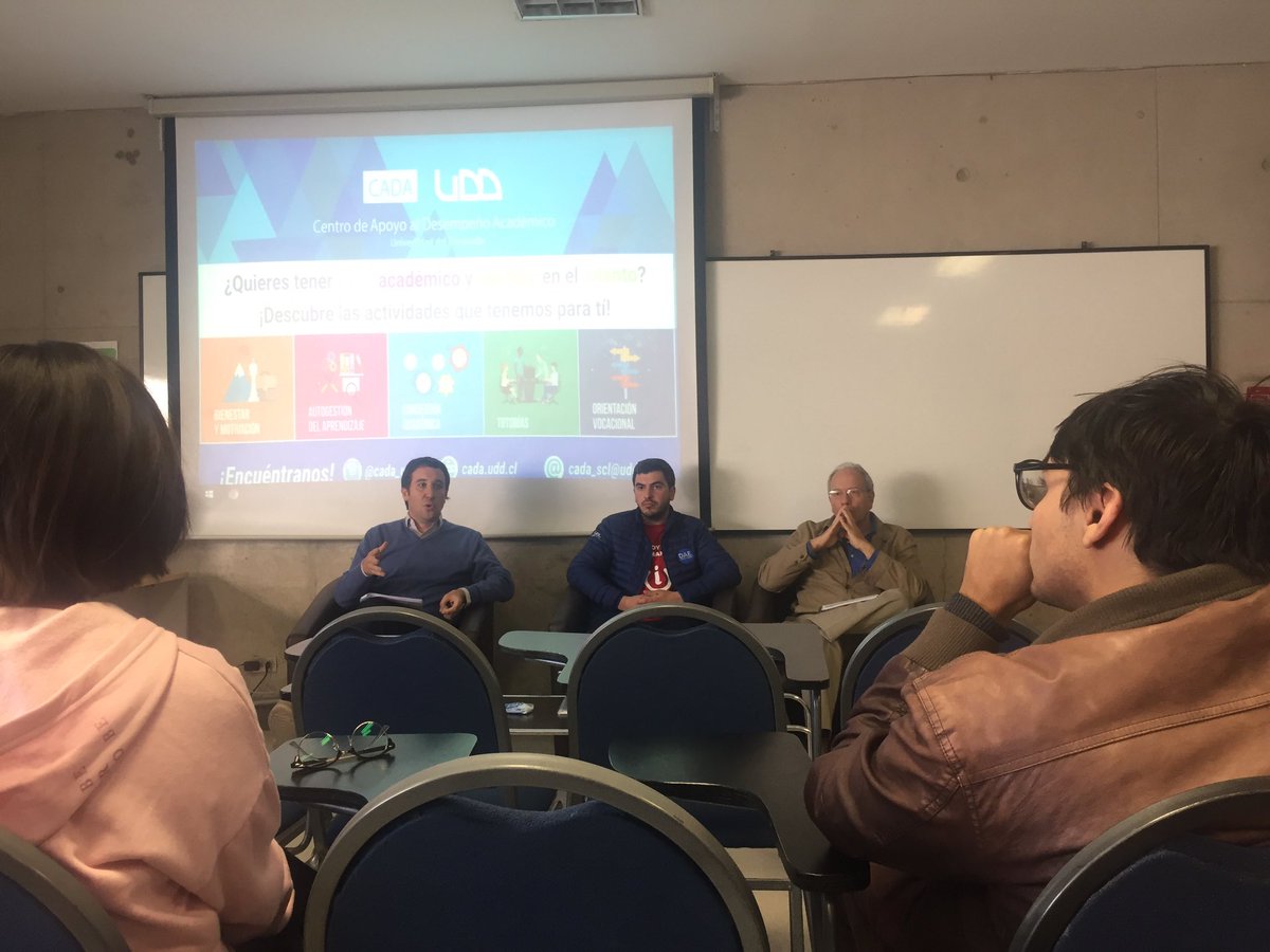 maquitasoto's tweet image. Acuerdo entre diputados @tomashirsch (PH) y Guillermo Ramírez (UDI) en lanzar un proyecto de ley para legislar lo realmente importante y delegar a otros organismos. #ChileCheck #Semanai2019 @DaeUdd @UDD_cl @i_respublica #SemanaiUDD