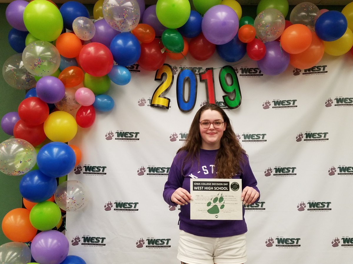 WHCounseling's tweet photo. #CollegeSigningDay #BetterMakeRoom @WHCounseling @KState https://t.co/Ulq6VrBuit
