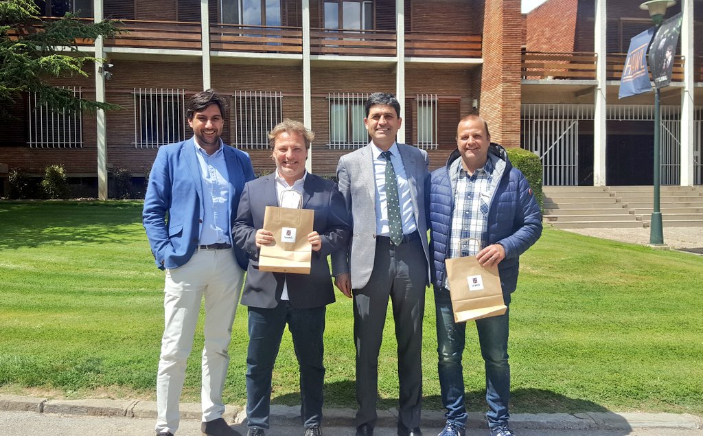 Viaró Global School tweet media