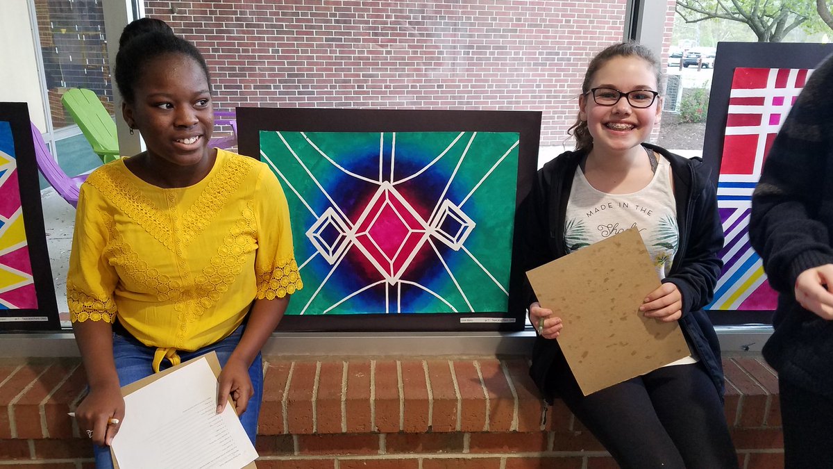 RSkidmoreQMS's tweet photo. Gold Team Ss visited the District Art Show today in Art Class. Thank you Mr. Mehigan and Mrs. Tebbets for bringing our kids over (and letting me tag along)! Congratulations to ALL the featured artists! AMAZING! #maketimeforart #artshow #QMSGold #QMSRocks https://t.co/8XmHKJ8BBM