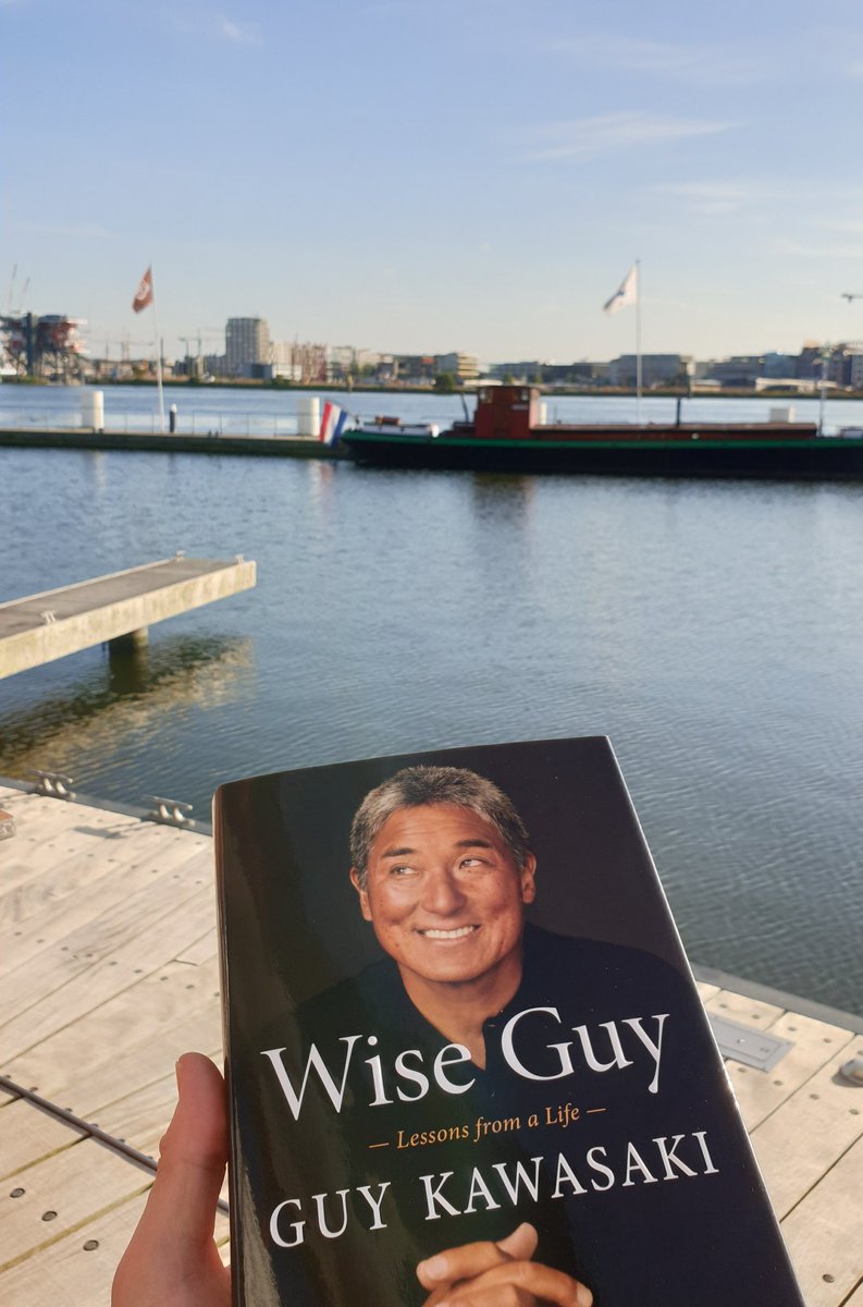 After a very intensive and fulfilling conference @thenextweb, it is time for some relaxing. But no matter how much tired, I am always eager for more inspiration. So I am spending my time with one of the most inspiring people I know.
@GuyKawasaki #WiseGuy
#TNW2019
