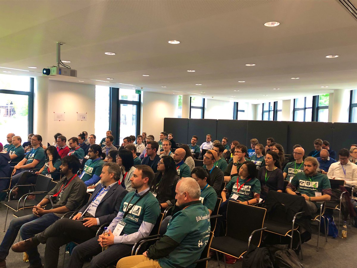 labtwin_com's tweet photo. Full house at the #LifeScience meets #IT #Hackathon. Amazing logistics by the #Healthhacker team. We are glad to be here with @Roche @abbvie @EIT_Health_de and more supporting the #RnD hackers https://t.co/OvFxVLdM3V