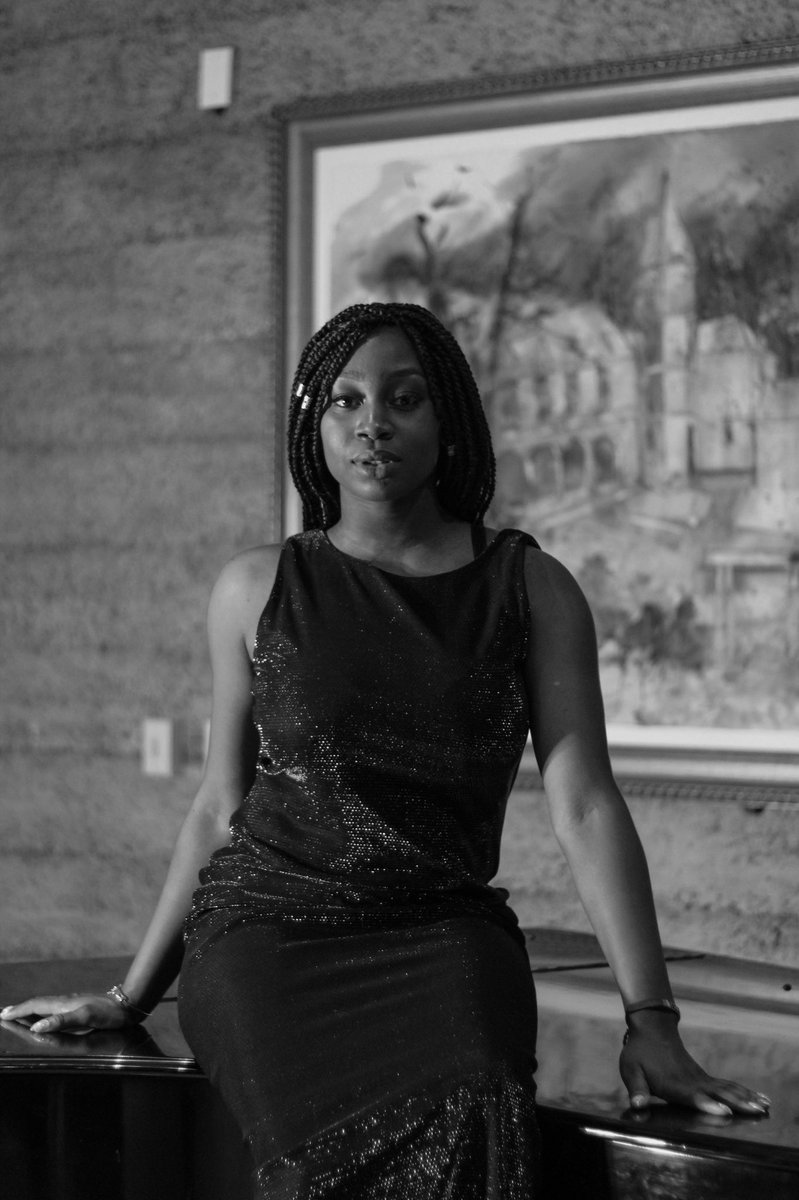 oldspiceman1218's tweet photo. Hey guys follow my photography page ! Hmu for ya photo shoots 🤪📸 https://t.co/aODP9Zn1pY
